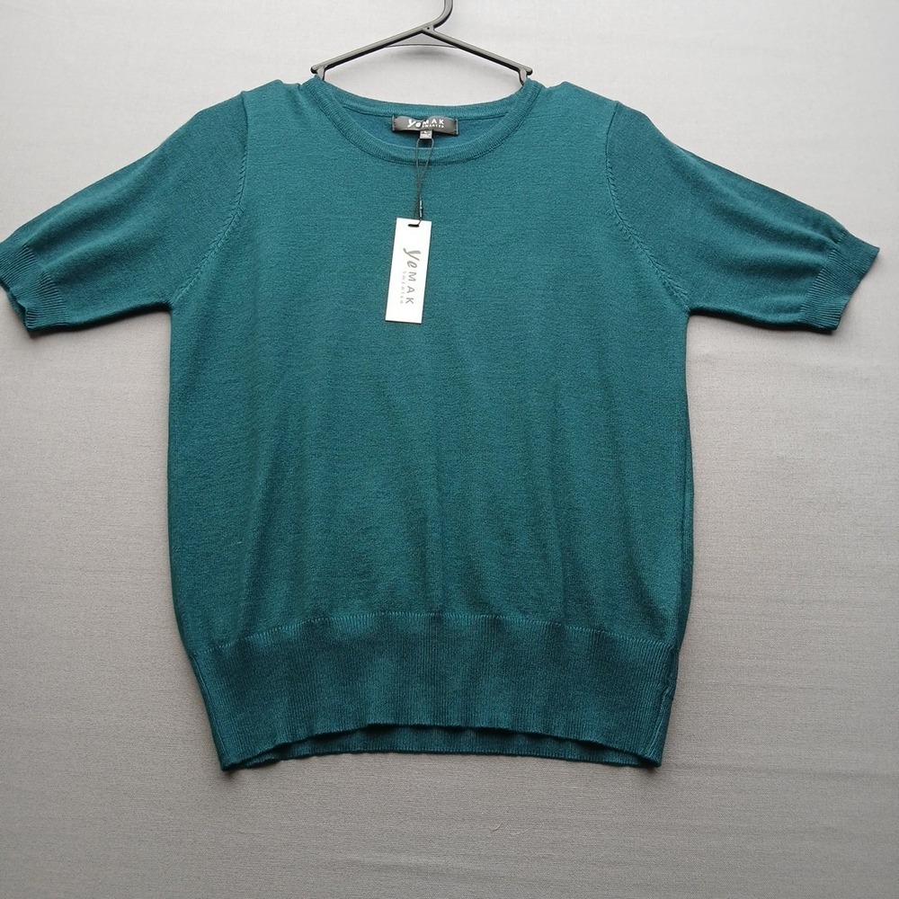 NEW WITH TAGS Ladies YEMAK Sweater‎ Green Short Sleeve Large